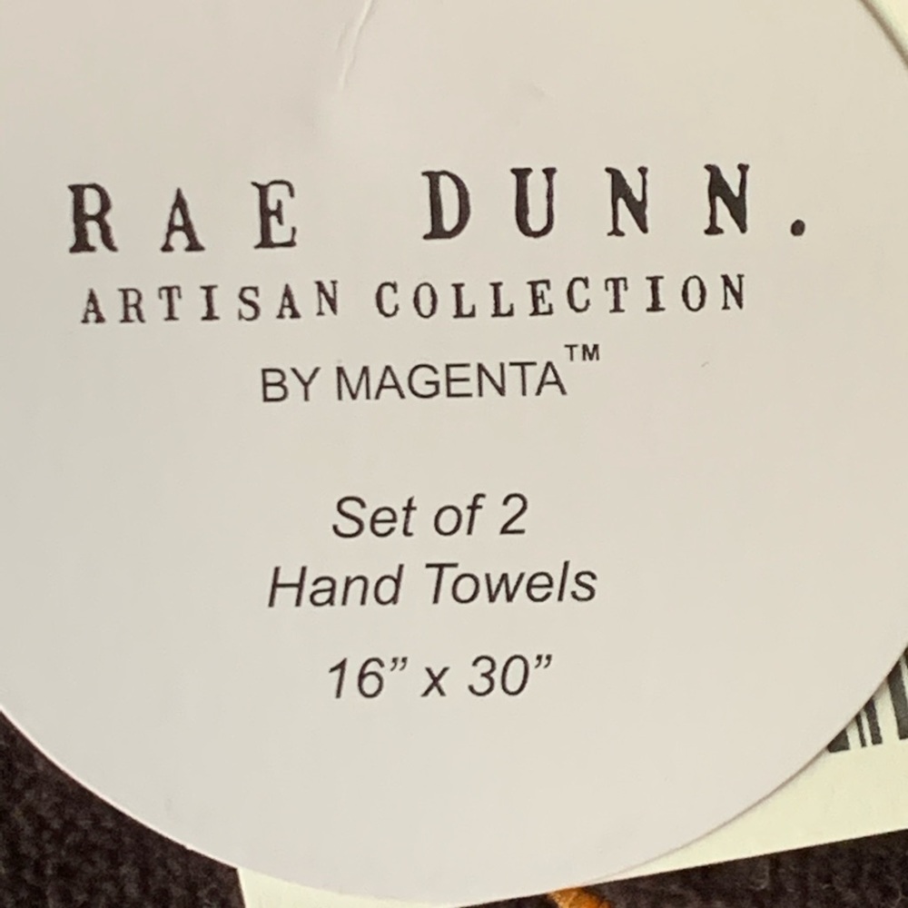 NWT🖤Pair of Rae Dunn HAPPY HALLOWEEN Hand Towels - Picture 3 of 7